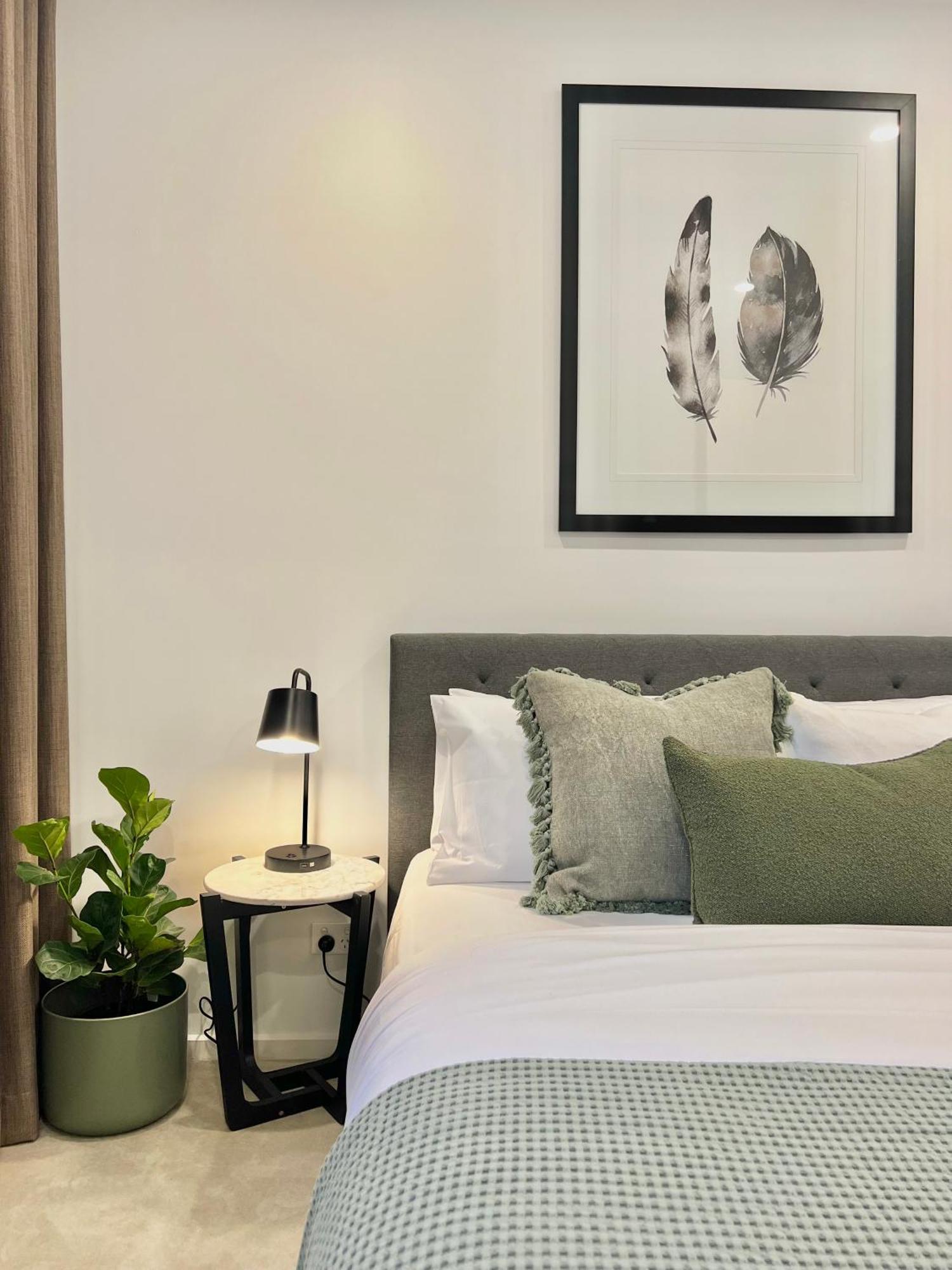 Harbour Towers, Newcastle'S Elite Apartment Stays, Free Parking & Tram Access Buitenkant foto