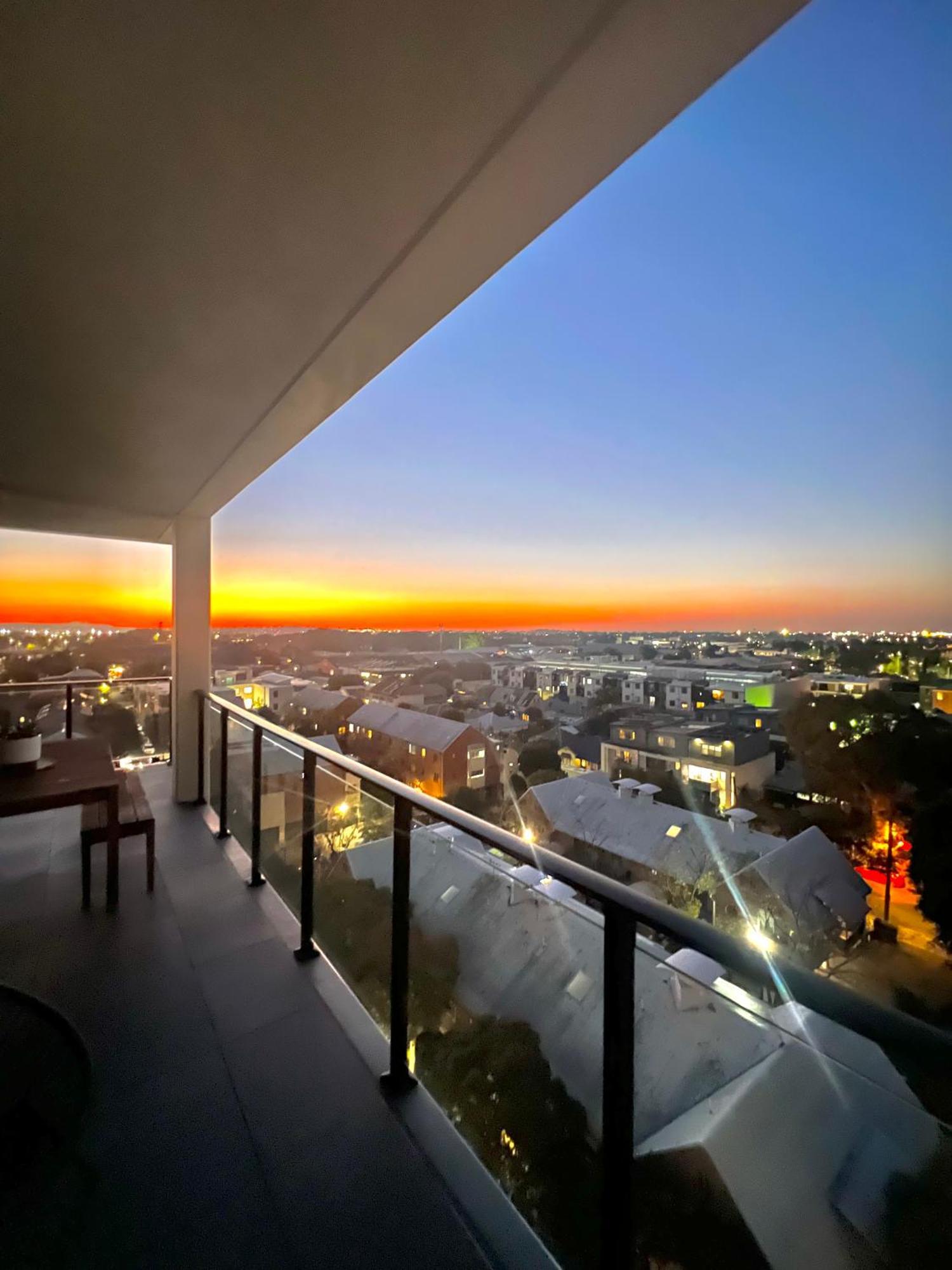 Harbour Towers, Newcastle'S Elite Apartment Stays, Free Parking & Tram Access Buitenkant foto