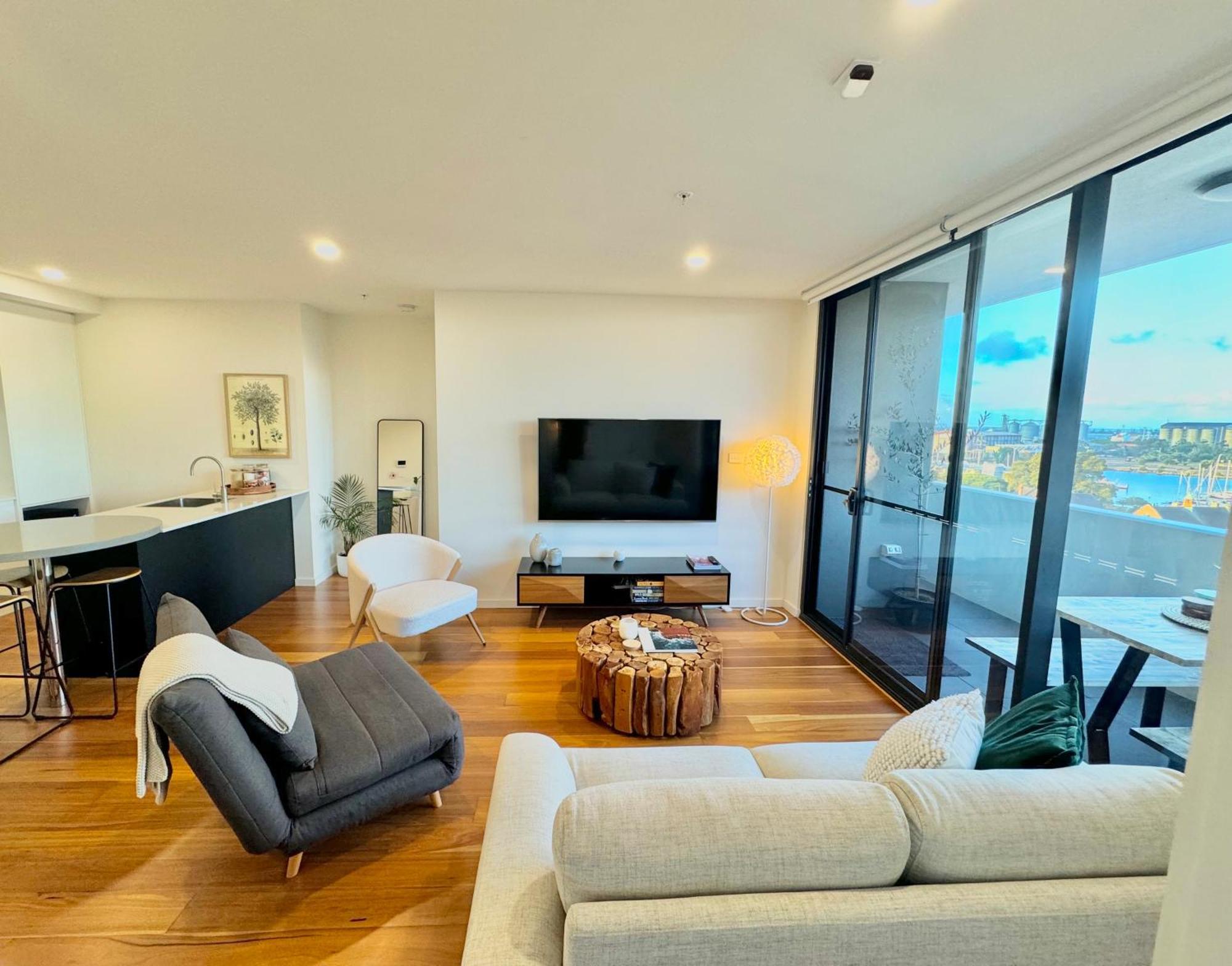 Harbour Towers, Newcastle'S Elite Apartment Stays, Free Parking & Tram Access Buitenkant foto