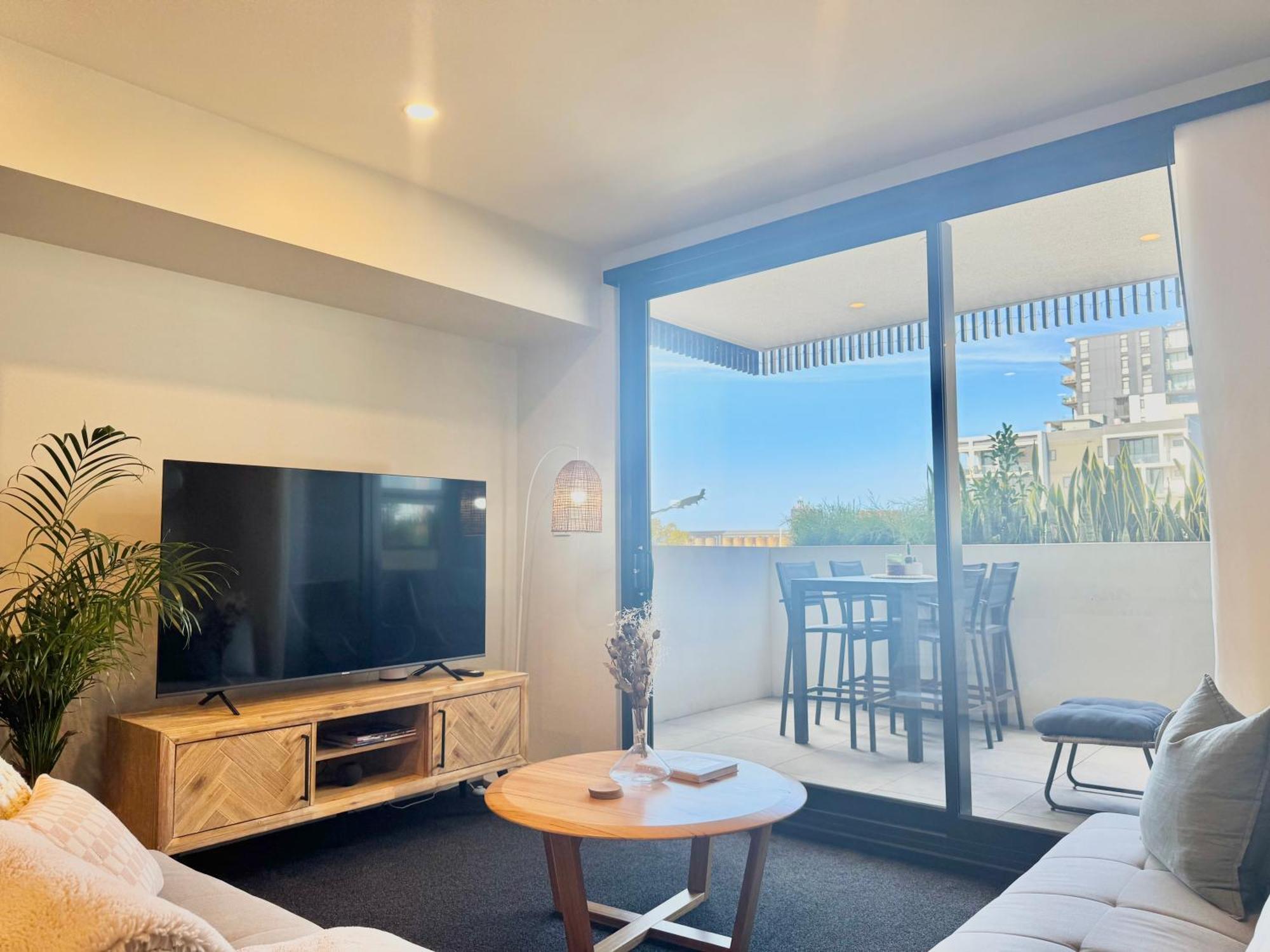 Harbour Towers, Newcastle'S Elite Apartment Stays, Free Parking & Tram Access Buitenkant foto
